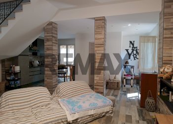 Camera / camera da letto - Villa viadel biancospino
 
116, Anzio - foto 30