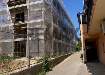 Edificio all\'aperto - Casa semi indipendente VIA CONSOLARE ANTICA
SNC, Capo d'Orlando - foto 4