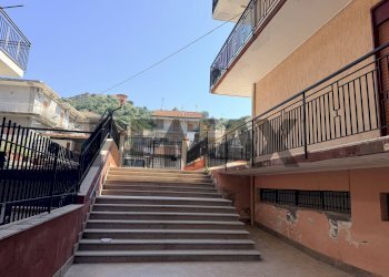 Edificio all\'aperto - Appartamento VIA OLIVETO
 
9, Gaggi - foto 7