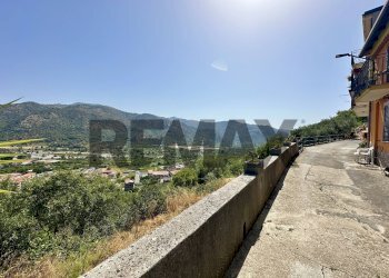 Vista delle montagne - Independent house VIA castello
 
s-n, Francavilla di Sicilia - photo 4