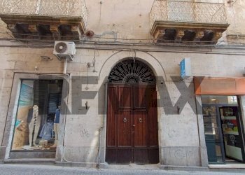 Edificio all\'aperto - Apartment Via Roma
 
346, Enna - photo 20