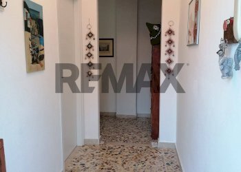 Hall / corridoio - Three-room apartment Via Milano
 
46, Siracusa - photo 13