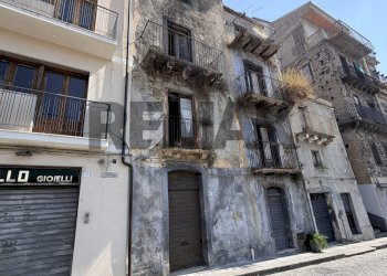 Edificio all\'aperto - Independent house VIA REGINA MARGHERITA
 
195, Castiglione di Sicilia - photo 3