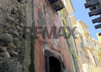 Edificio all\'aperto - Independent house VIA REGINA MARGHERITA
 
195, Castiglione di Sicilia - photo 11
