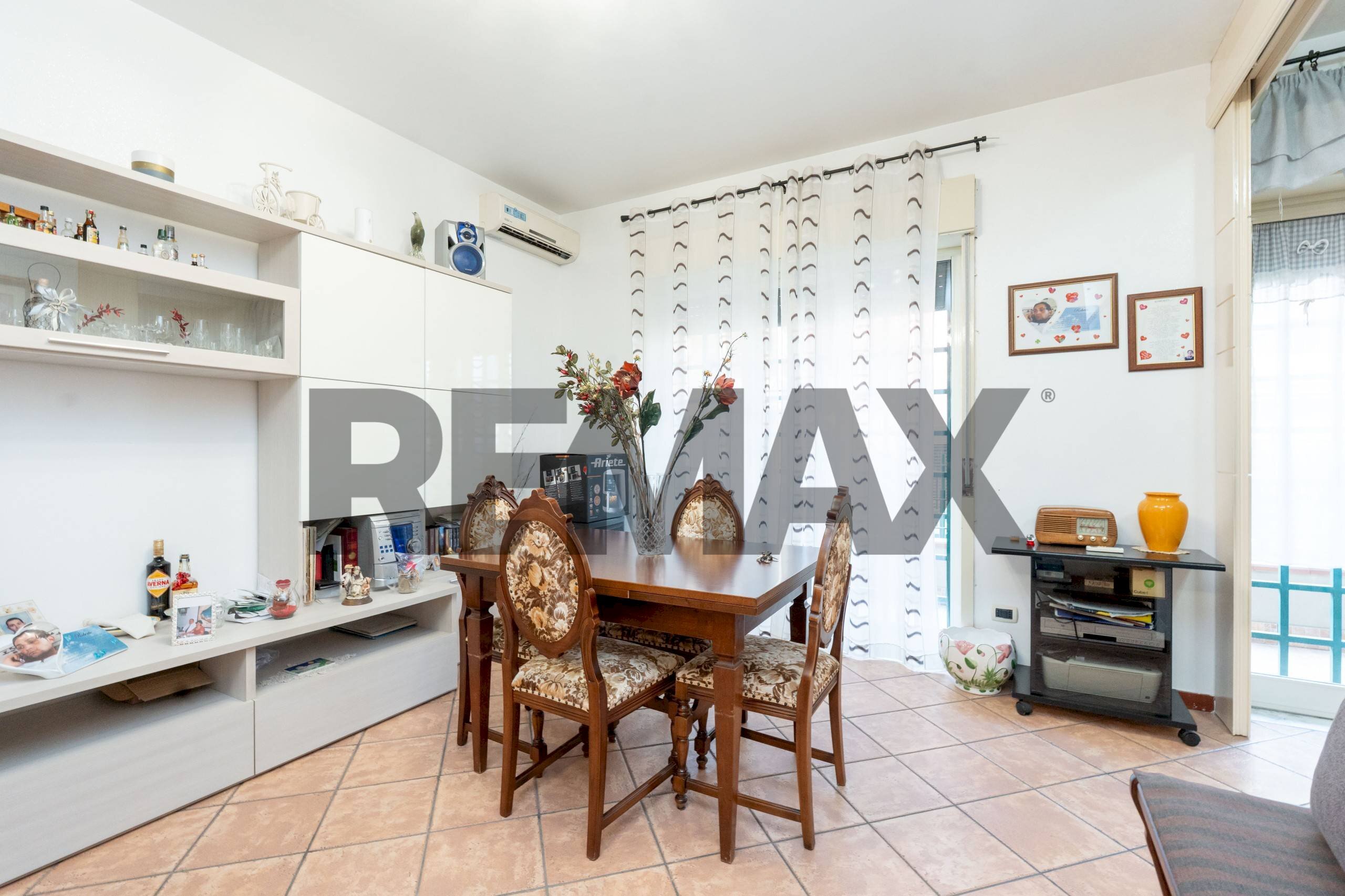 Sala da pranzo - Quadrilocale via san gaetano
21, Camporotondo Etneo - foto 3