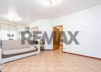 Soggiorno - Quadrilocale via san gaetano
 
21, Camporotondo Etneo - foto 1