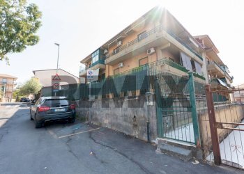 Edificio all\'aperto - Quadrilocale via san gaetano
 
21, Camporotondo Etneo - foto 21