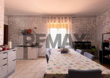 Sala da pranzo - Four-room apartment VIa Wagner
 
66, Acireale - photo 6