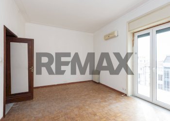 Stanza vuota - Appartamento Via Roccaromana
 
7, Catania - foto 9