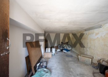 Dispensa di stoccaggio - Casa indipendente Tripi
 
30, Acireale - foto 4