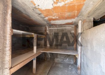 Dispensa di stoccaggio - Casa indipendente Tripi
 
30, Acireale - foto 6