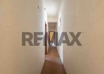 Hall / corridoio - Casa indipendente Tripi
 
30, Acireale - foto 21