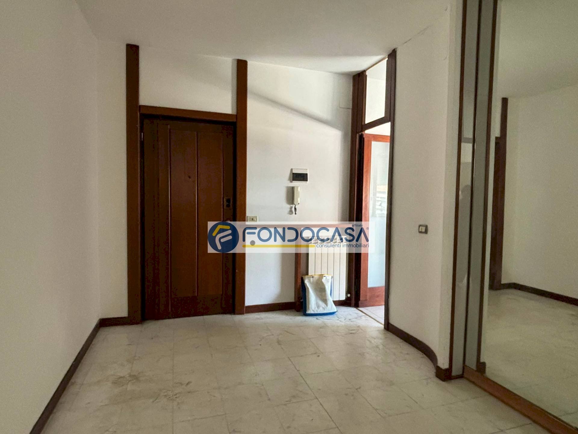Ingresso - Apartment Via marina vecchia, Massa - photo 2