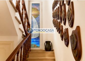 Accesso piano 1 - Casa semi indipendente Via delle Erbe, Pietrasanta - foto 9