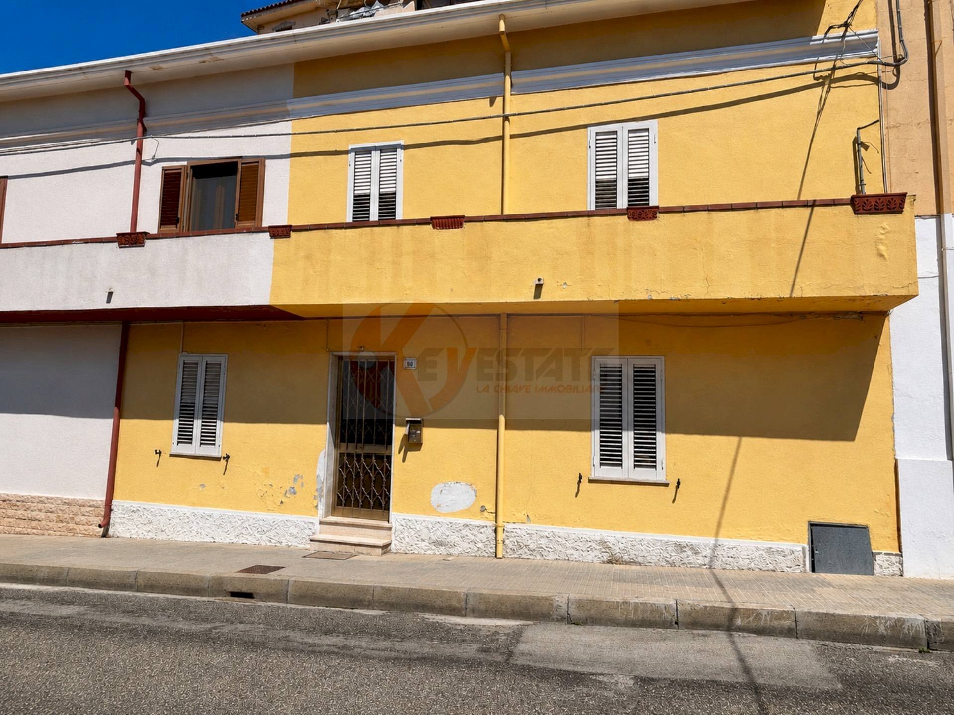 Foto 1 - Independent house via Nazionale
 
90, Posada - photo 1