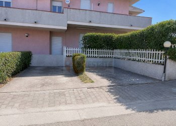 Foto 34 - Four-room apartment Via Umbria
 
17, Castelsardo - photo 34