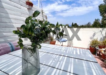 Terrazza - Casa semi indipendente Via San Pietro
22, Giba - foto 12