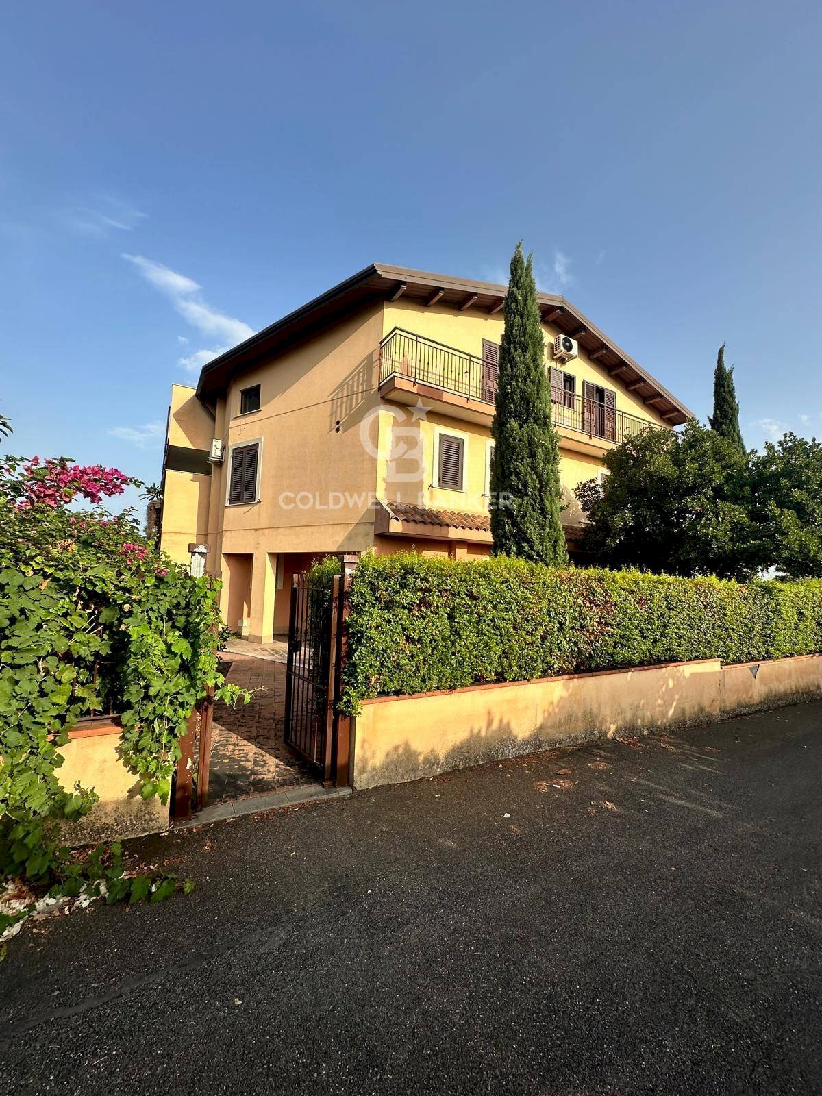 Foto 1 - Villa a Schiera Via Biella (Piano D'Api)
 
28, Acireale - foto 1