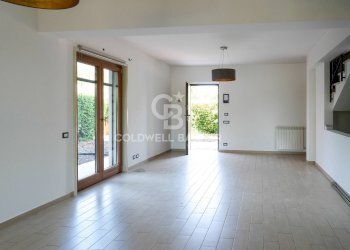 Foto 15 - Villa a Schiera Via Biella (Piano D'Api)
 
28, Acireale - foto 15