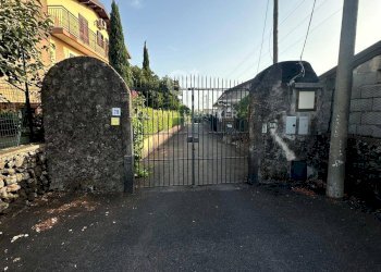 Foto 3 - Villa a Schiera Via Biella (Piano D'Api)
 
28, Acireale - foto 3