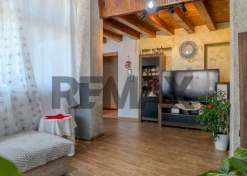 Soggiorno - Casa indipendente Via Santa Margherita
 
51, Valvasone Arzene - foto 2
