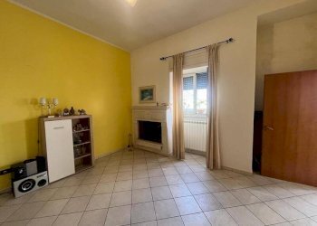 Salone - Four-room apartment via Magenta, Casarano - photo 9