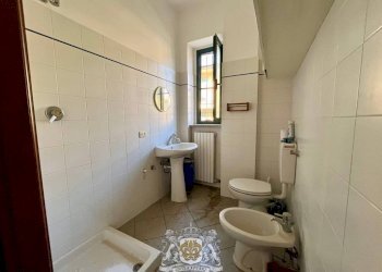 Bagno - Negozio via Tommaso Vallauri, 52, Chiusa di Pesio - foto 15