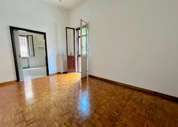 Camera da letto - Trilocale piazza Giosuè Carducci, Bologna (zona Centro Storico) - foto 2