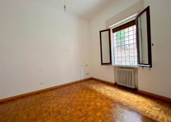 Camera da letto - Trilocale piazza Giosuè Carducci, Bologna (zona Centro Storico) - foto 11