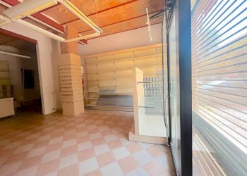 Interno non residenziale - Negozio piazza Giosuè Carducci, San Giovanni in Persiceto - foto 8