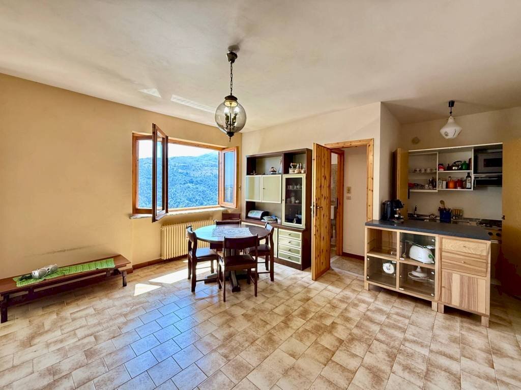 Salone - Three-room apartment Paesana - photo 1