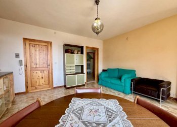 Salone - Three-room apartment Paesana - photo 6