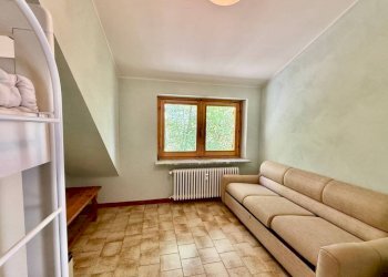 Salone - Three-room apartment Paesana - photo 15