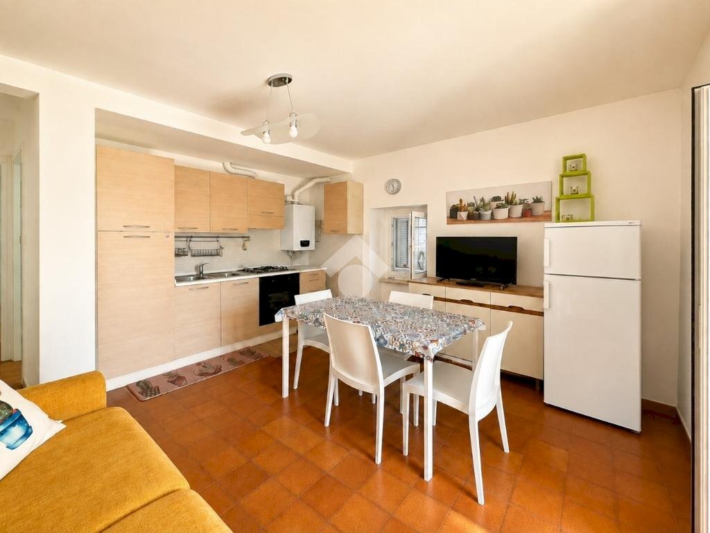 Two-room apartment Via Giuseppe Saredo, Savona (neighborhood Fornaci) - photo 1