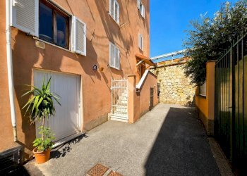 Two-room apartment Via Giuseppe Saredo, Savona (neighborhood Fornaci) - photo 26