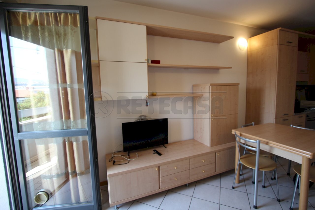 soggiorno_ - Bilocale Bergamo (zona Canovine) - foto 3
