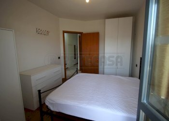 camera da letto - Bilocale Bergamo (zona Canovine) - foto 6
