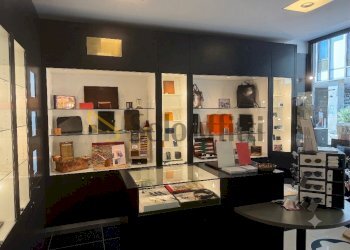 1786027451.jpg - Locale Commerciale Corso Italia SNC, Saronno - foto 3