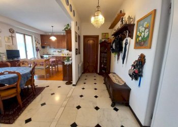 8 - Portion of a house Avegno - photo 9