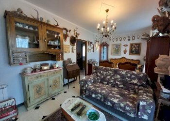 12 - Portion of a house Avegno - photo 13
