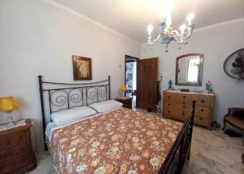 13 - Portion of a house Avegno - photo 14