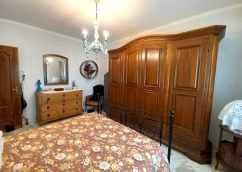 14 - Portion of a house Avegno - photo 15