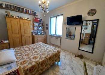 16 - Portion of a house Avegno - photo 17