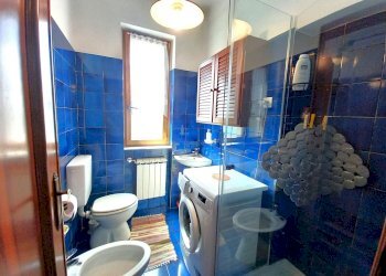 20 - Portion of a house Avegno - photo 20