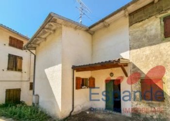 Portion of a house Camugnano - photo 3