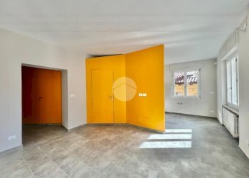Two-room apartment Via roma, Lanzo Torinese - photo 1