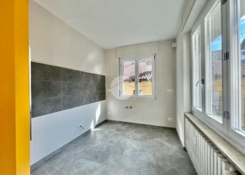 Two-room apartment Via roma, Lanzo Torinese - photo 3