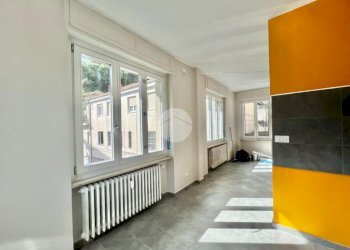 Two-room apartment Via roma, Lanzo Torinese - photo 4