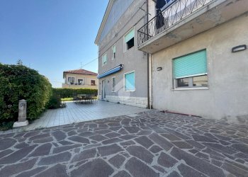 Four-room apartment Via della pace, Gabicce Mare - photo 16