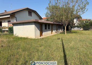 Foto 1 - Building land snc, Calcinate - photo 1